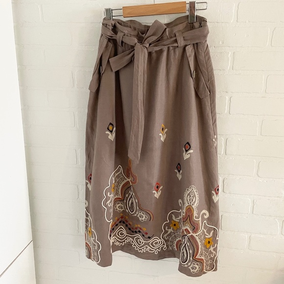 IVKO Dresses & Skirts - IVKO Midi Skirt 100% linen Embroidered Belted Pockets Tan Cream Orange Sz M